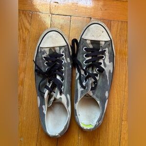 Camouflage Converse